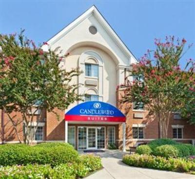 фото отеля Candlewood Suites - Charlotte University