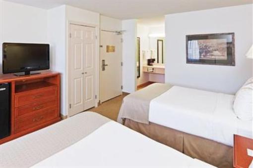 фото отеля Holiday Inn Wichita Downtown