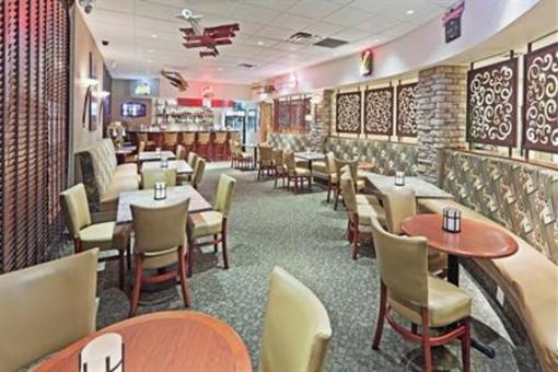 фото отеля Holiday Inn Wichita Downtown