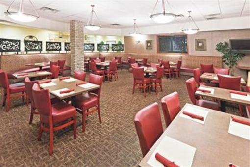 фото отеля Holiday Inn Wichita Downtown