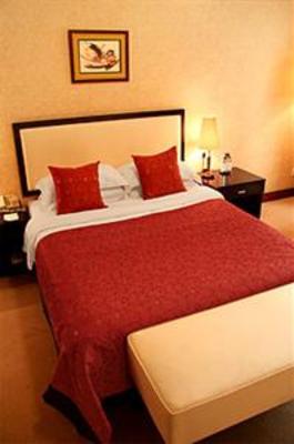 фото отеля Yangtze Hotel Wuhan