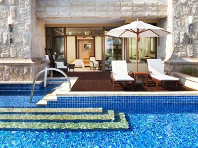 фото отеля The St. Regis Sanya Yalong Bay Resort