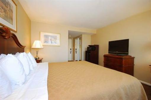 фото отеля BEST WESTERN Envoy Inn