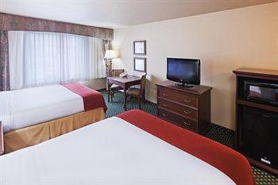фото отеля Holiday Inn Express Broken Arrow