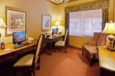 фото отеля Holiday Inn Express Broken Arrow