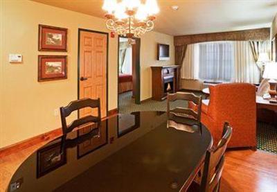 фото отеля Holiday Inn Express Broken Arrow