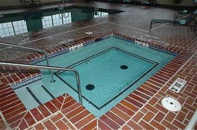 фото отеля Holiday Inn Express Broken Arrow