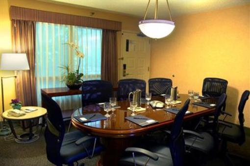 фото отеля Embassy Suites Hotel San Francisco Airport / Burlingame
