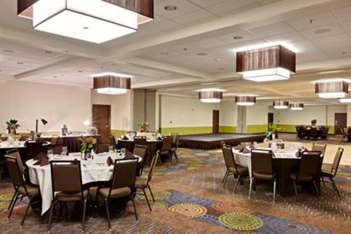 фото отеля Holiday Inn Atlanta-Airport-North