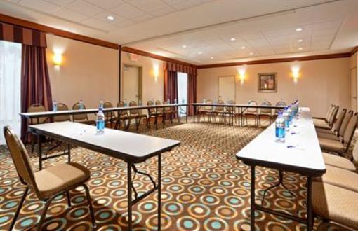 фото отеля Holiday Inn Express Suites Mason
