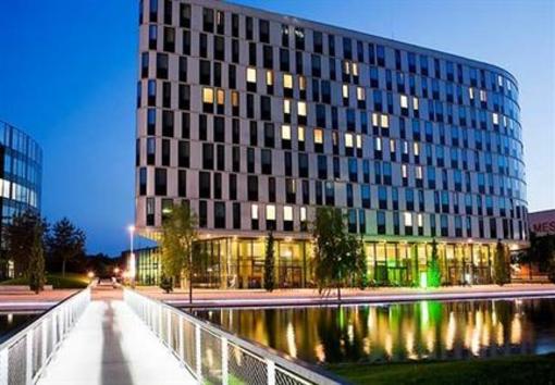 фото отеля Courtyard by Marriott Vienna Messe