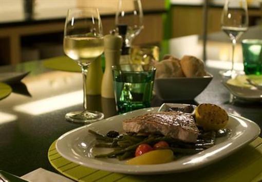 фото отеля Courtyard by Marriott Vienna Messe