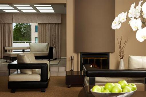 фото отеля Rosellen Suites At Stanley Park