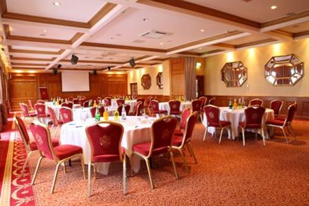 фото отеля Carlton Park Hotel