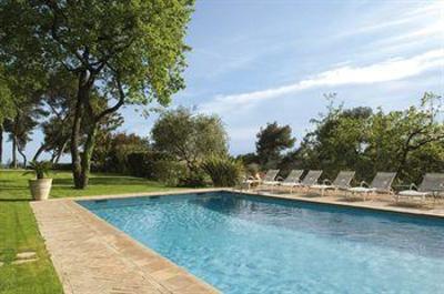 фото отеля Relais Cantemerle