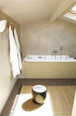 фото отеля Relais Cantemerle