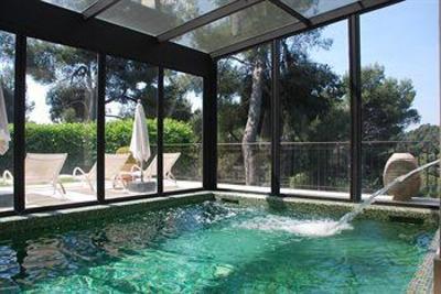 фото отеля Relais Cantemerle