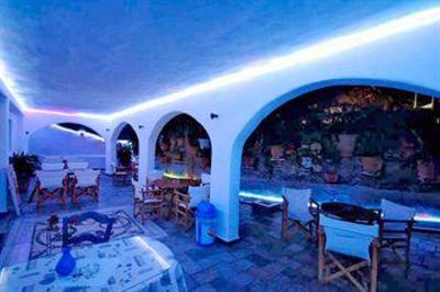 фото отеля Psarou Beach Hotel