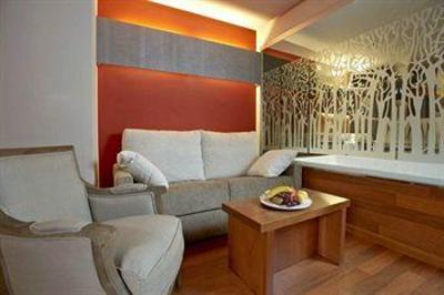 фото отеля Hotel Sancho Abarca
