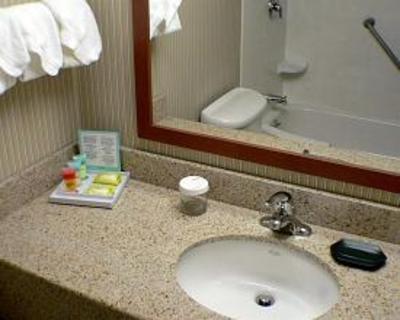 фото отеля Four Points by Sheraton Toronto Airport