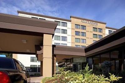 фото отеля Four Points by Sheraton Toronto Airport