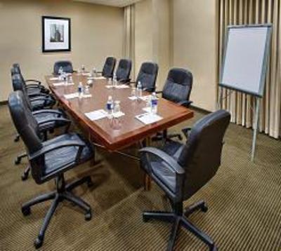 фото отеля Four Points by Sheraton Toronto Airport