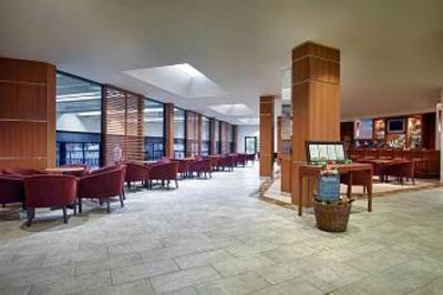 фото отеля Four Points by Sheraton Toronto Airport