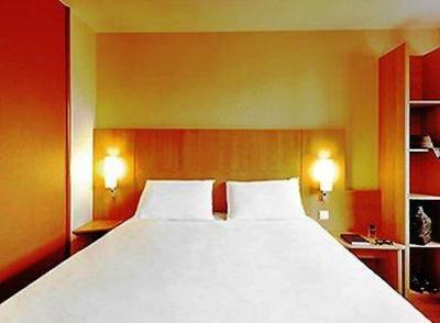 фото отеля Hotel Ibis Madrid Alcobendas