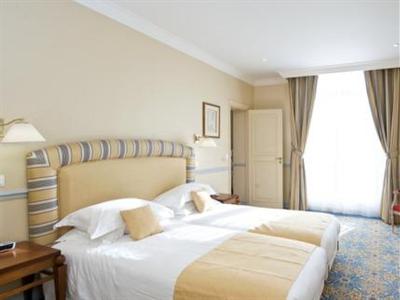 фото отеля Fraser Suites Le Claridge Champs-Elysees