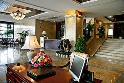 фото отеля Warm Yes Hotel