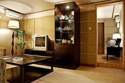 фото отеля Warm Yes Hotel