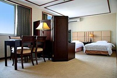 фото отеля Warm Yes Hotel