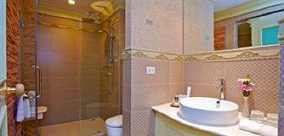 фото отеля Kingston Suites Bangkok