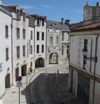 фото отеля Hotel Saint Nicolas La Rochelle