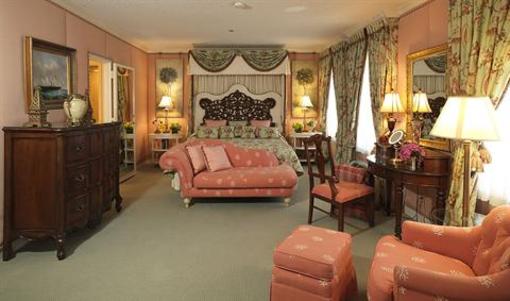 фото отеля The Chesterfield Palm Beach