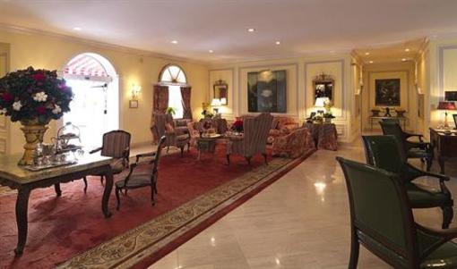 фото отеля The Chesterfield Palm Beach