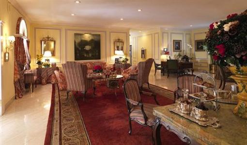 фото отеля The Chesterfield Palm Beach