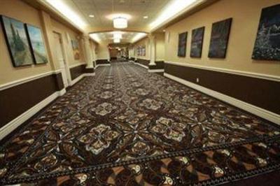 фото отеля Radisson Hotel & Suites Fort McMurray