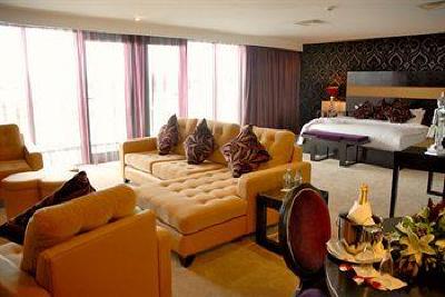 фото отеля Lough Rea Hotel and Spa
