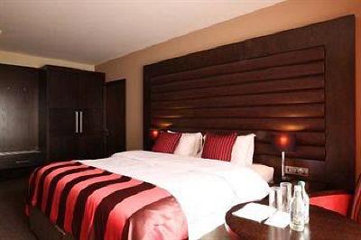 фото отеля Lough Rea Hotel and Spa