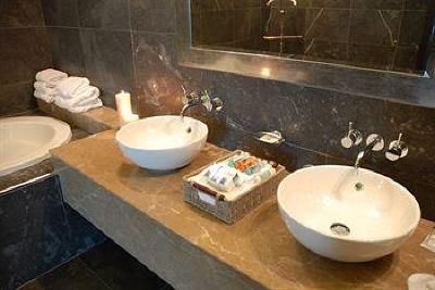 фото отеля Lough Rea Hotel and Spa