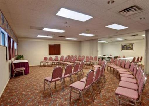 фото отеля Quality Inn Maple Ridge