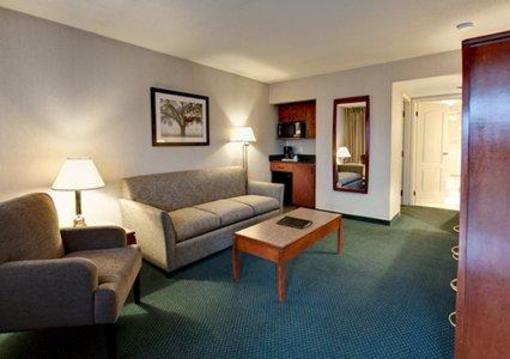 фото отеля Quality Inn Maple Ridge