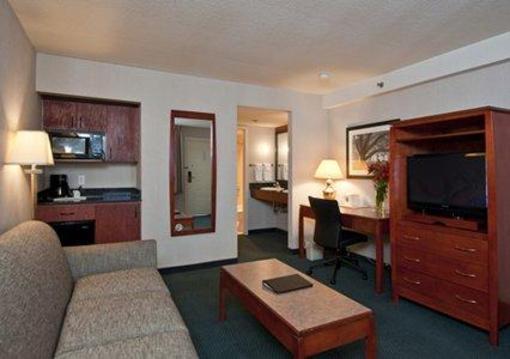 фото отеля Quality Inn Maple Ridge