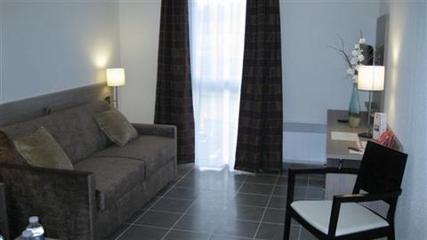 фото отеля Sejours Et Affaires Moulin Neuf Hotel Manosque