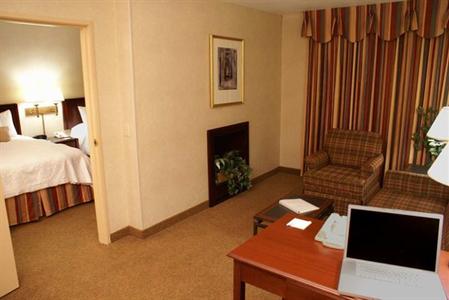 фото отеля Hampton Inn & Suites Santa Ana/Orange County Airport
