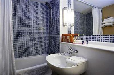 фото отеля Hotel Kyriad Angers Sud Les Ponts-de-Ce
