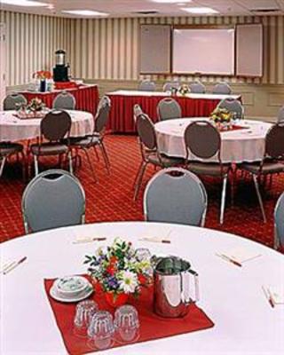 фото отеля Westmark Whitehorse Hotel and Conference Center