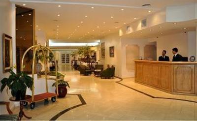 фото отеля Cambremon Hotel