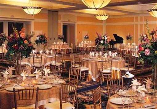 фото отеля Trenton Marriott at Lafayette Yard